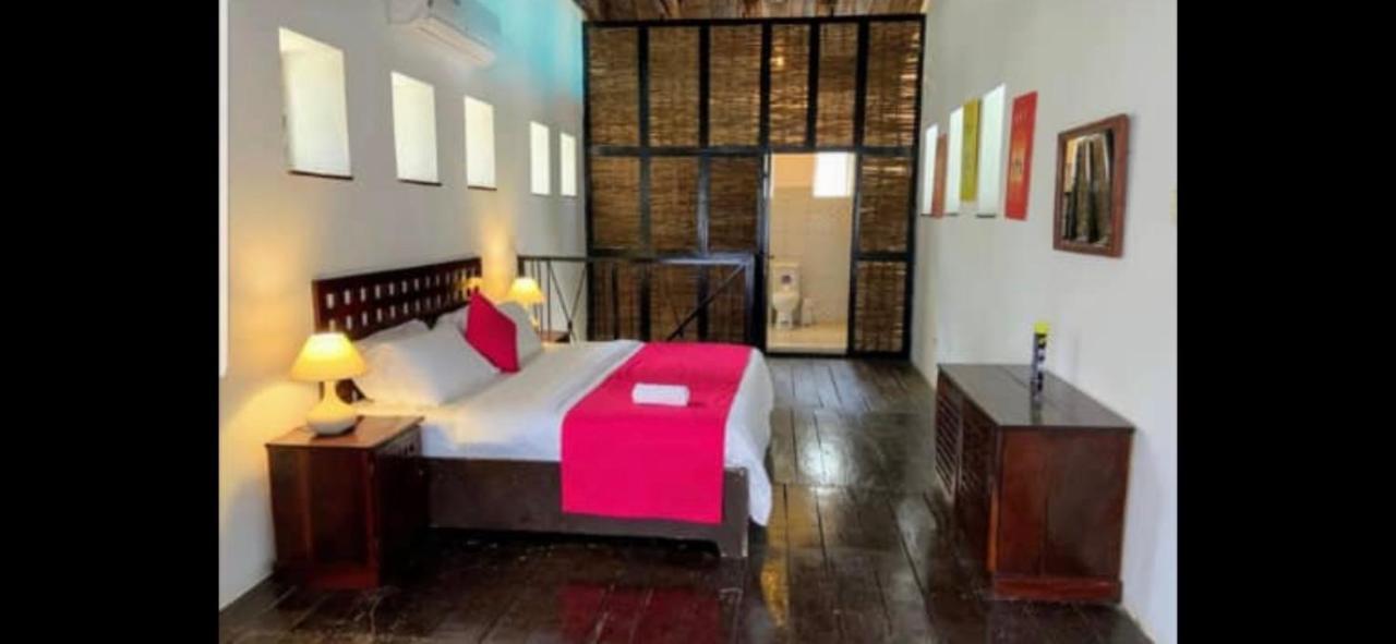 Hibiscus House Gambia Ξενοδοχείο Brufut Εξωτερικό φωτογραφία