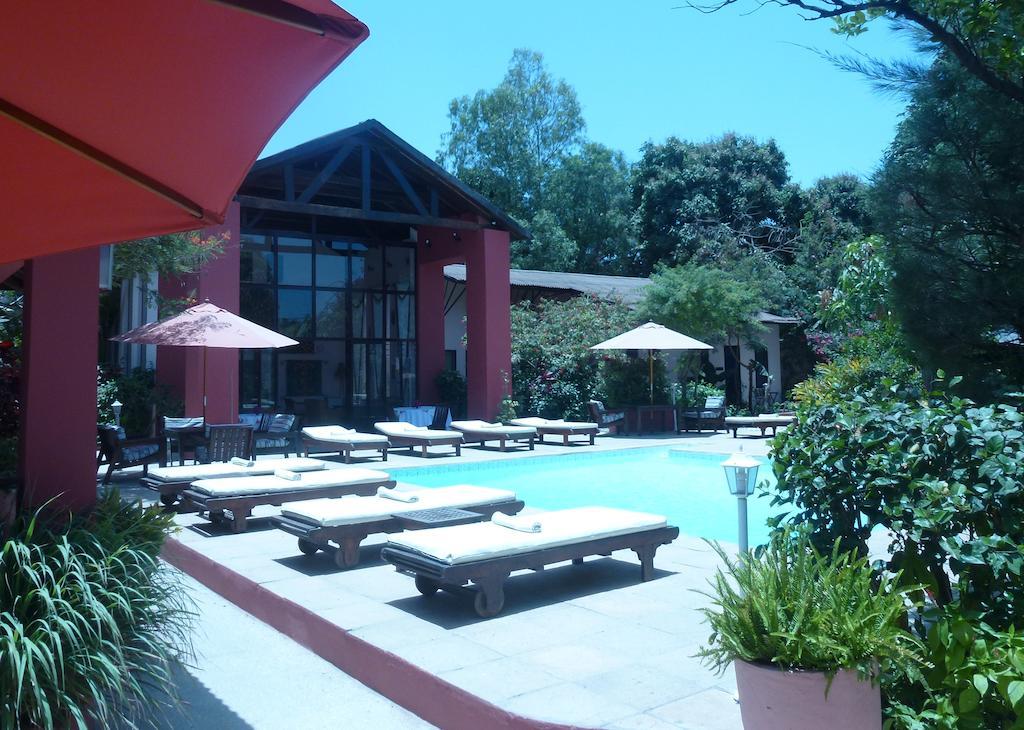 Hibiscus House Gambia Ξενοδοχείο Brufut Εξωτερικό φωτογραφία